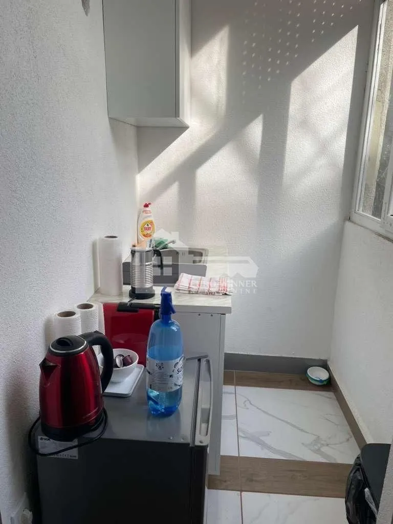 Izdavanje, trosoban stan, 63m², Palilula Sve Podlokacije, Beograd