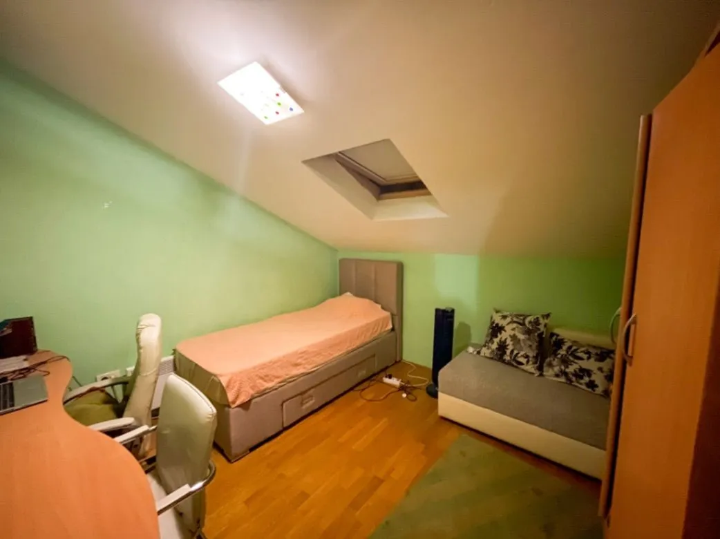 Prodaja, četvorosoban stan, 120m², Ljubović, Podgorica