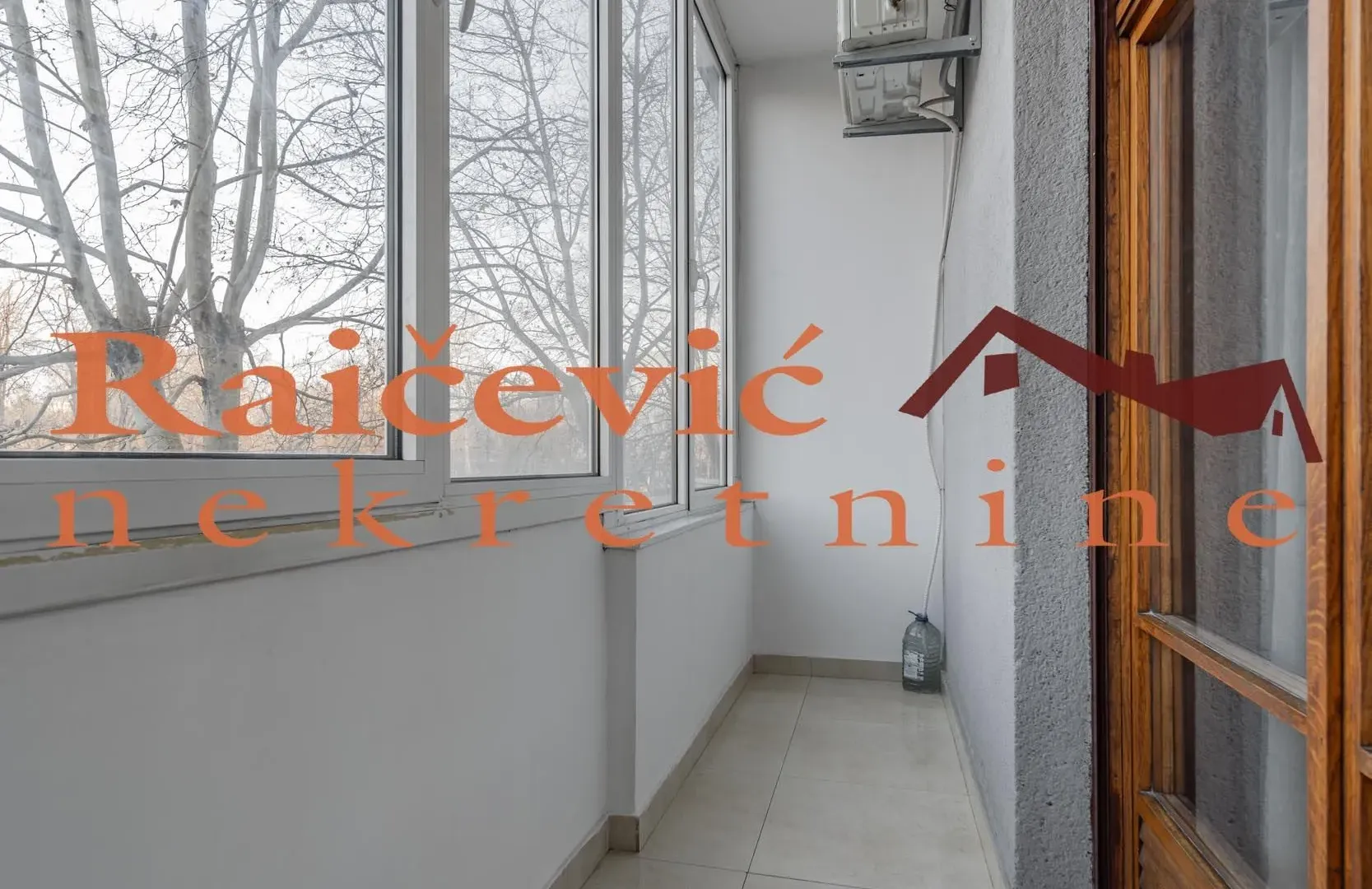 Rent, three bedroom apartment, 102m², Cvetni Trg, Vračar Sve Podlokacije