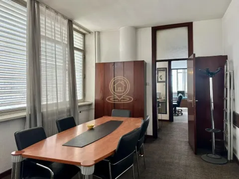 Rent, office space, 115m², Savski Venac, Beograd - image 7