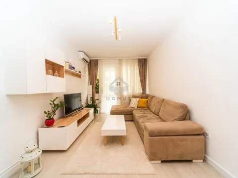 Rent, one bedroom apartment, 50m², Autobuska stanica, Podgorica - image 1
