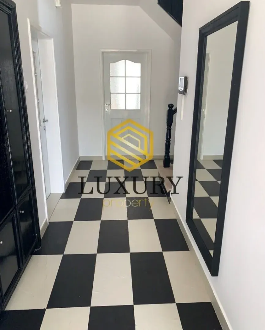 Rent, house, 250m², Zagorič, Podgorica