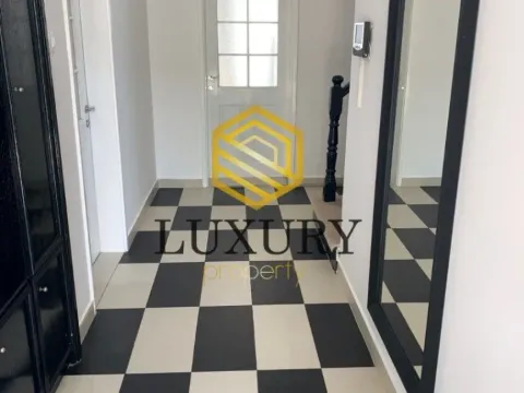 Izdavanje, kuća, 250m², Zagorič, Podgorica - image 3