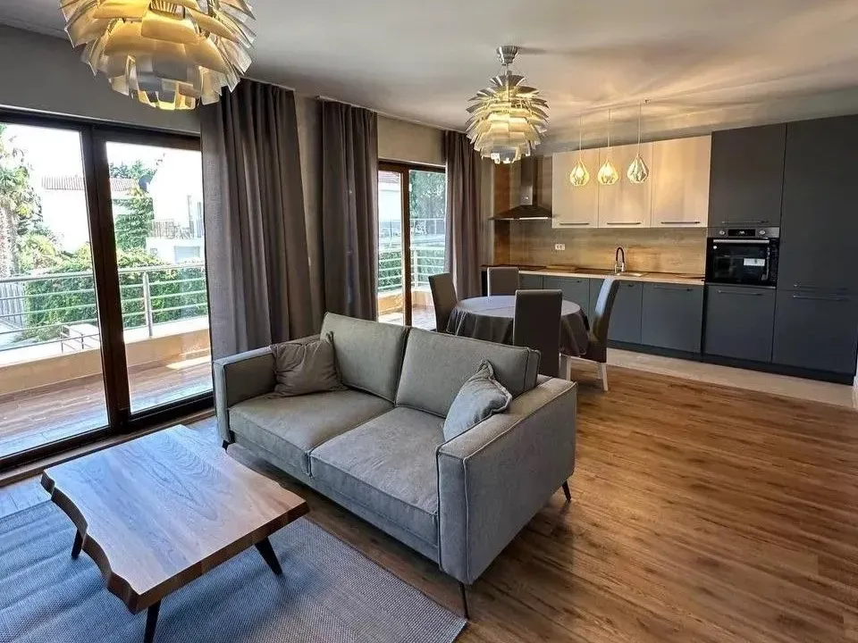 Prodaja, trosoban stan, 85m², Budva, Crna Gora