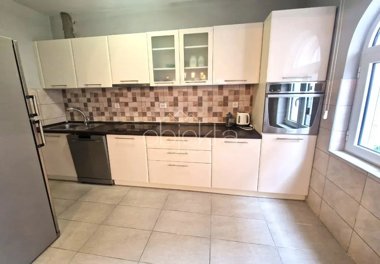 Rent, apartment, 144m², Tivat, Crna Gora