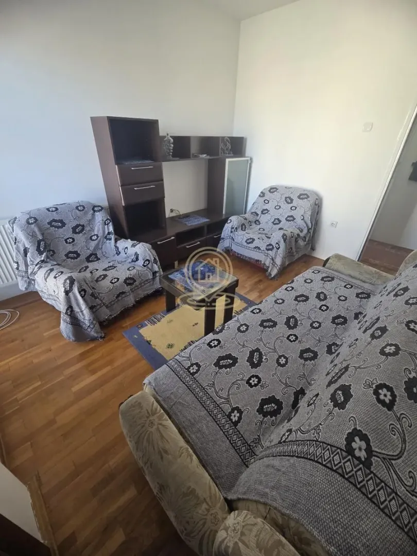 Izdavanje, četvorosoban stan, 90m², Medijana, Niš