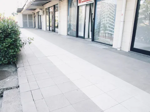 Izdavanje, poslovni prostor, 93m², City Kvart, Podgorica - image 23