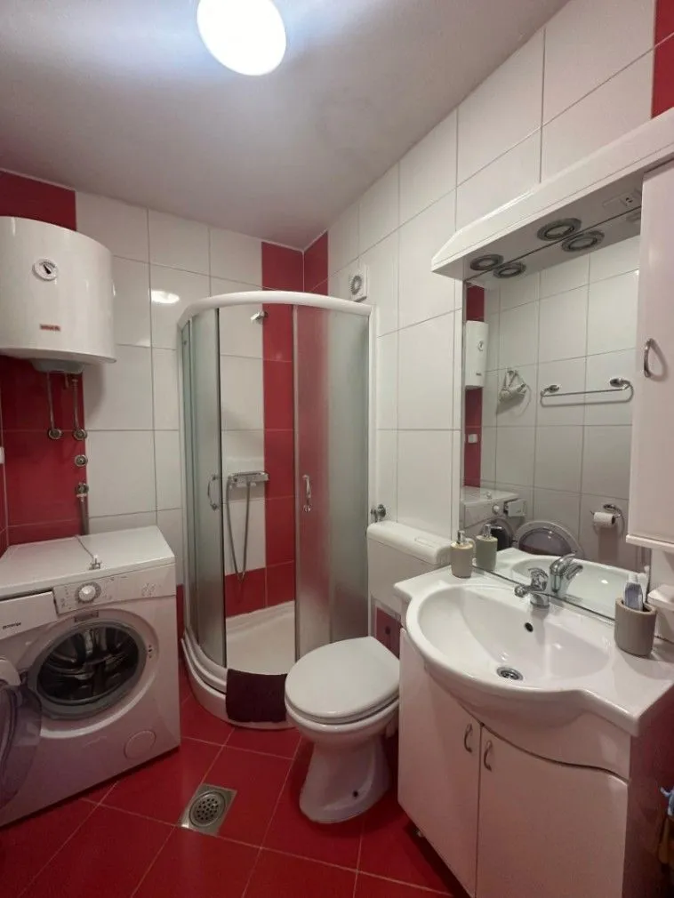 Izdavanje, jednosoban stan, 30m², Rozino, Budva