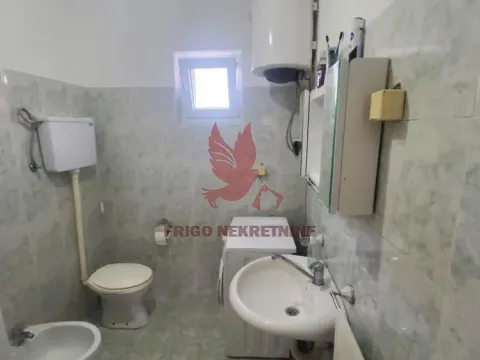 Prodaja, kuća, 280m², Centar, Topola - image 8