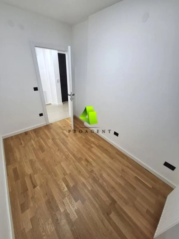 Rent, office space, 50m², Medijana, Niš
