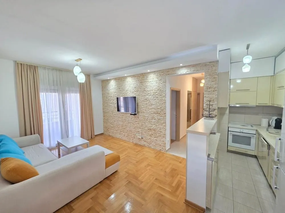 Rent, two bedroom apartment, 65m², Rozino, Budva