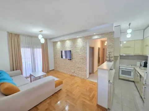 Rent, two bedroom apartment, 65m², Rozino, Budva - image 9
