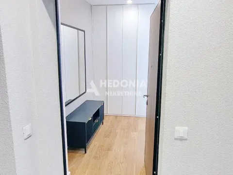 Izdavanje, trosoban stan, 60m², Lion, Zvezdara Sve Podlokacije - image 15