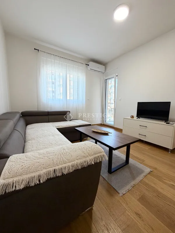 Rent, one bedroom apartment, 45m², City Kvart, Podgorica
