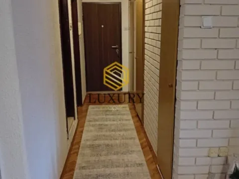 Prodaja, dvosoban stan, 75m², Centar, Podgorica - image 4