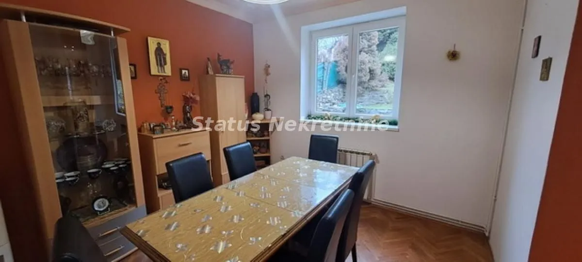 Prodaja, kuća, 348m², Petrovaradin, Novi Sad