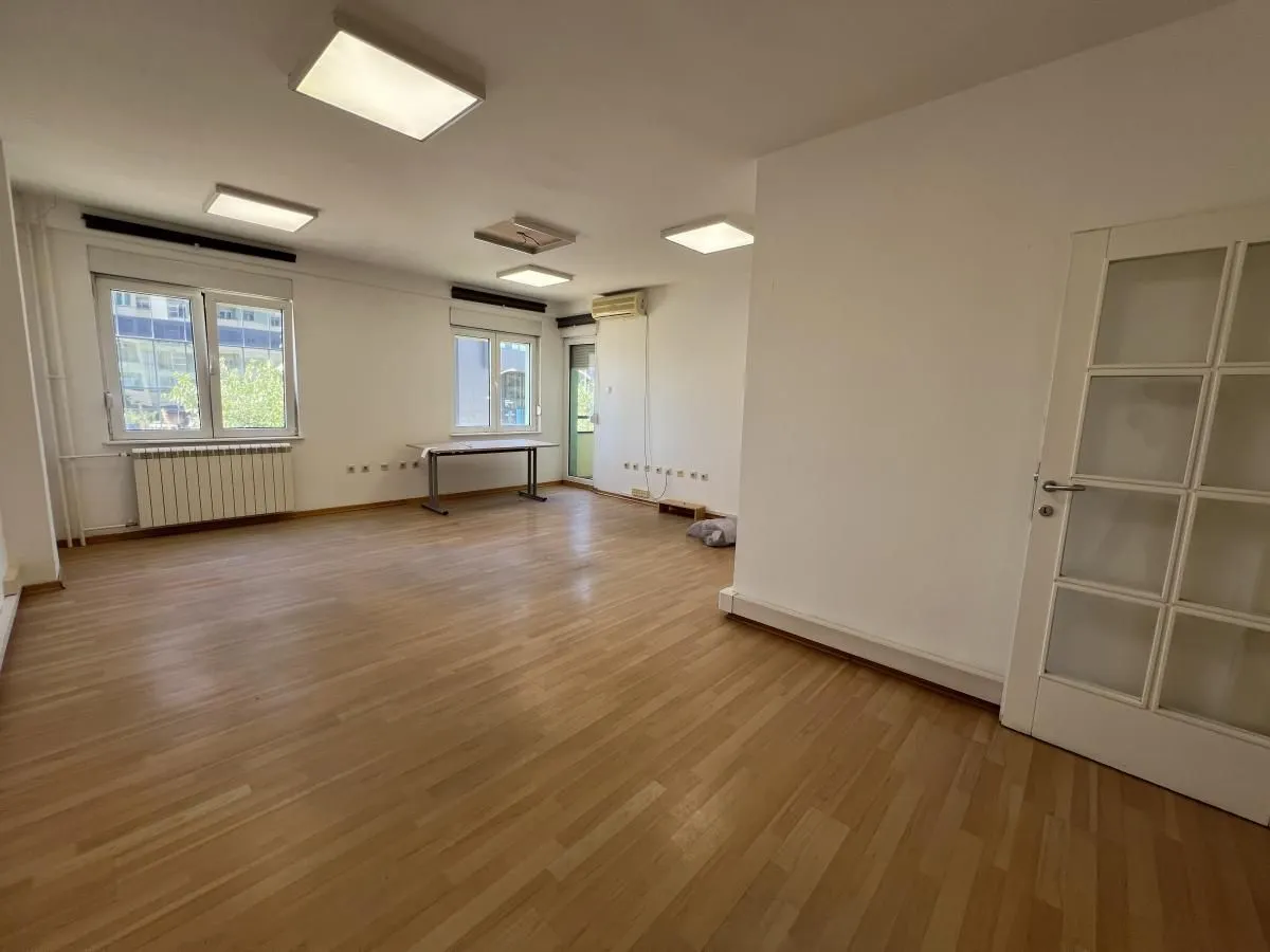 Rent, office space, 220m², Liman 1, Novi Sad Sve Podlokacije