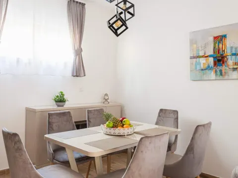 Sale, one bedroom apartment, 87m², Pržno, Budva - image 4