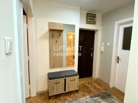 Rent, two bedroom apartment, 53m², Južni Bulevar, Vračar Sve Podlokacije - image 13