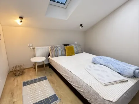 Izdavanje, trosoban stan, 90m², Zvezdara Sve Podlokacije, Beograd - image 10