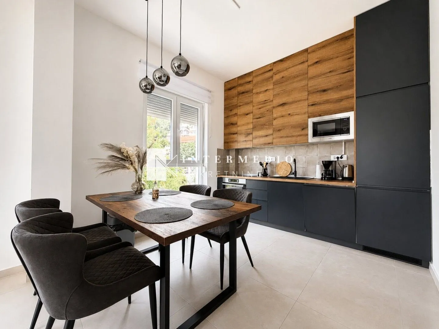 Prodaja, dvosoban stan, 69m², Đenovići, Herceg Novi