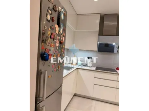 Izdavanje, trosoban stan, 103m², Stari Grad, Beograd - image 4
