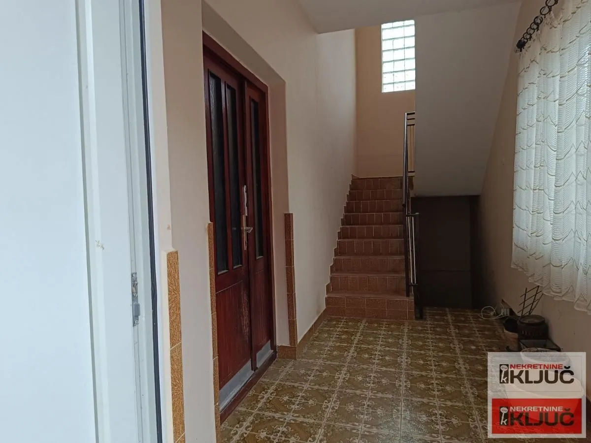 Prodaja, kuća, 168m², Sremski Karlovci, Novi Sad