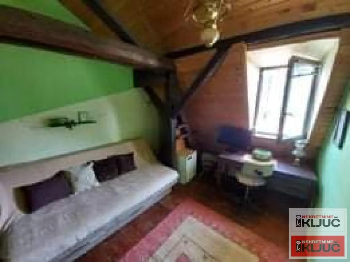 Prodaja, četvorosoban stan, 105m², Adamovićevo Naselje, Novi Sad Sve Podlokacije