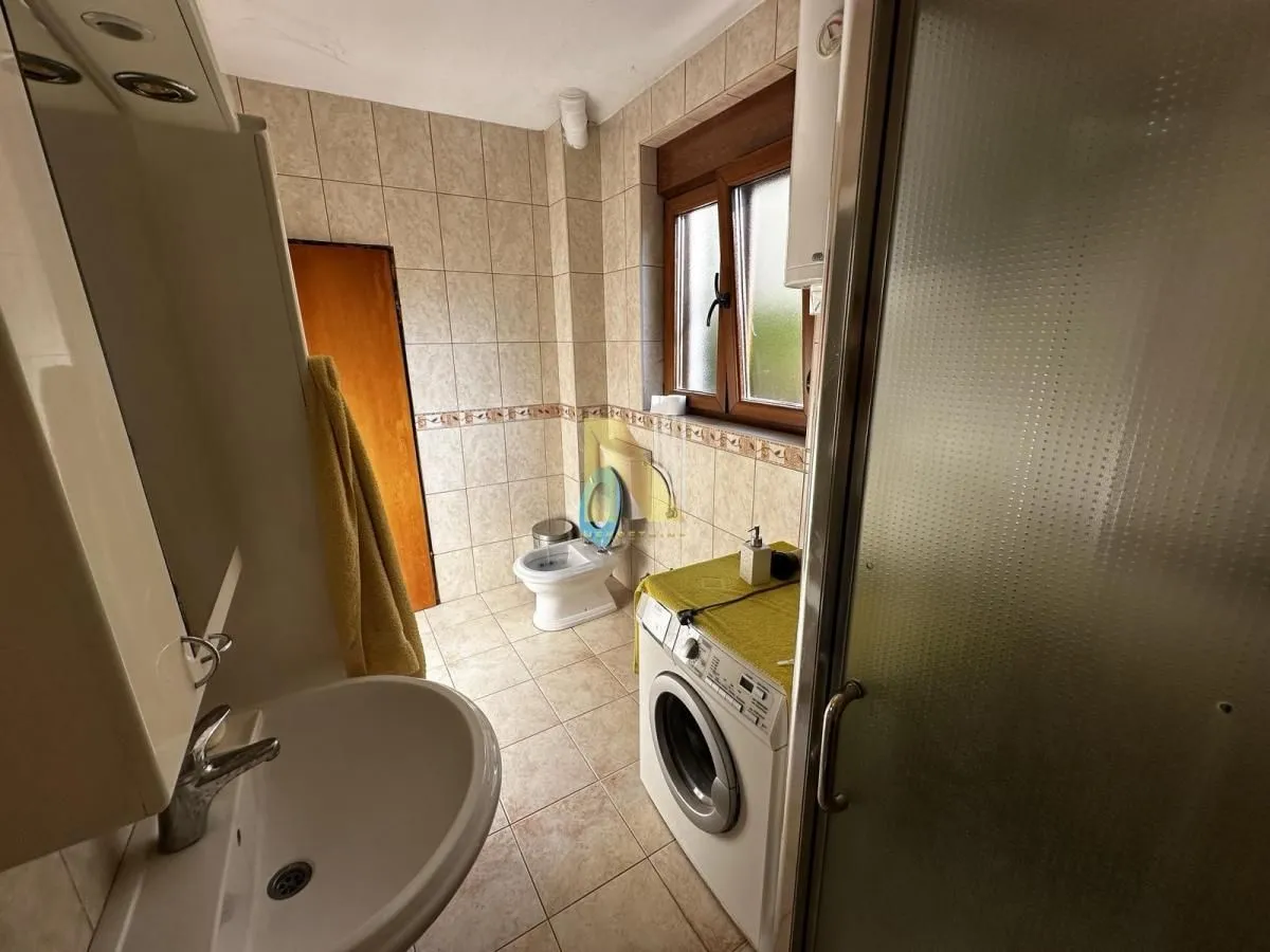 Prodaja, kuća, 300m², Veternik, Novi Sad Sve Podlokacije