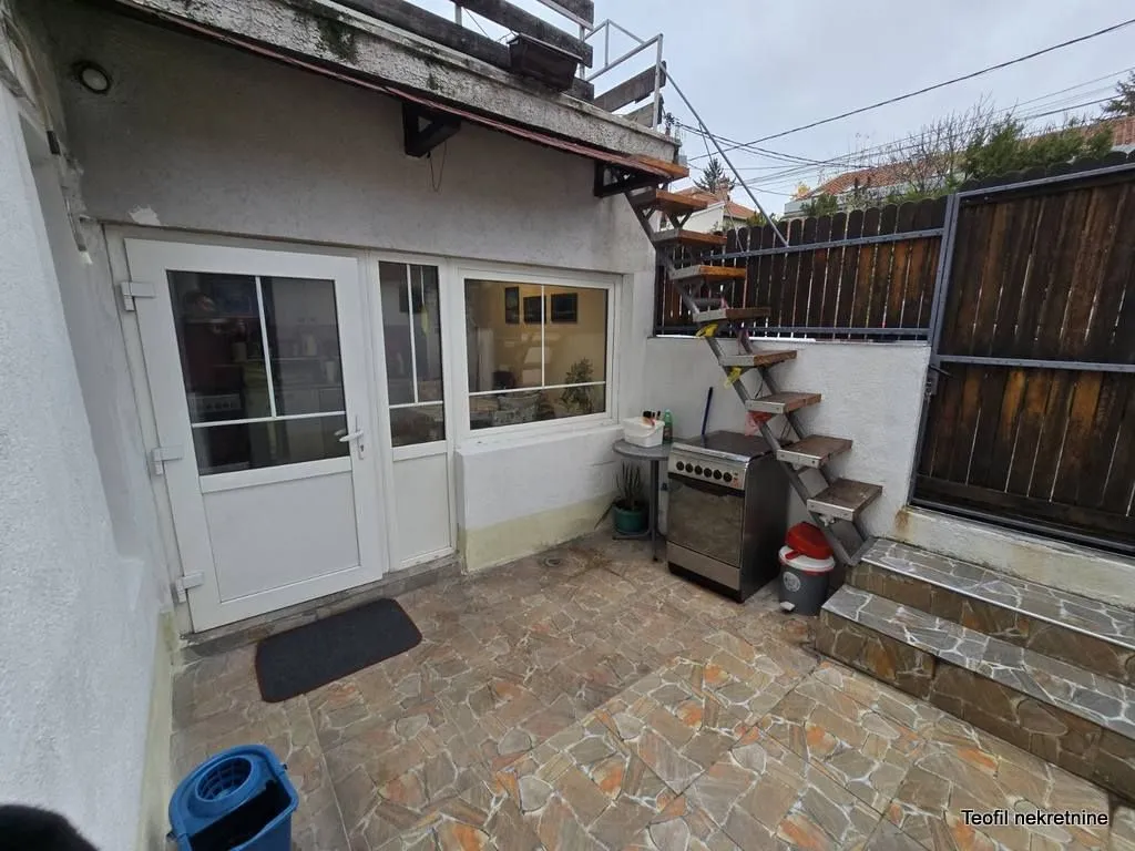 Prodaja, kuća, 101m², Olimp, Zvezdara Sve Podlokacije