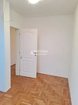 Sale, one bedroom apartment, 50m², Cerak, Beograd - image 6