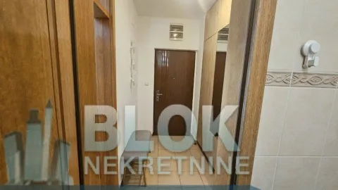 Rent, one bedroom apartment, 40m², Centar, Podgorica - image 5