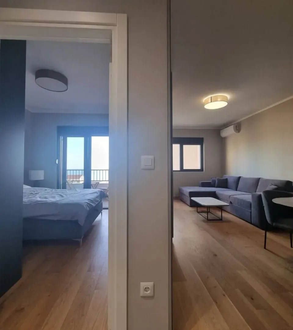 Rent, one bedroom apartment, 44m², Bečići, Budva