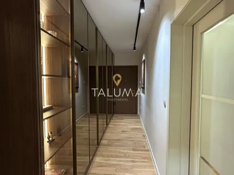 Rent, two bedroom apartment, 108m², Central Point, Podgorica - image 5