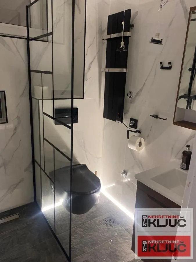 Sale, house, 154m², Beočin, Srbija