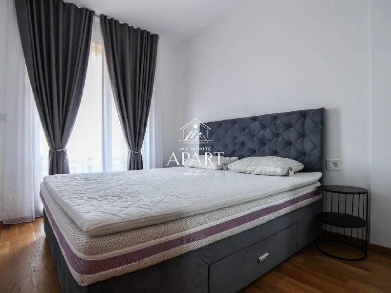 Rent, one bedroom apartment, 45m², Bečići, Budva