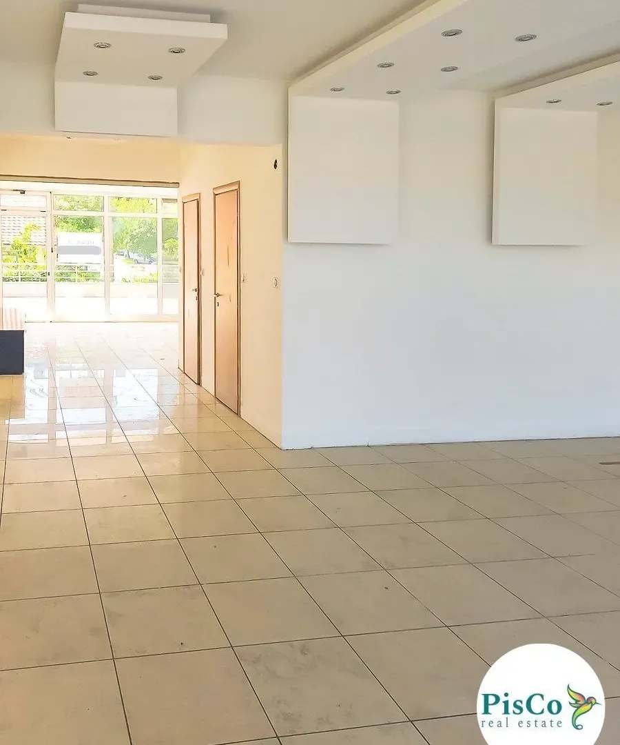 Izdavanje, poslovni prostor, 102m², Pobrežje, Podgorica