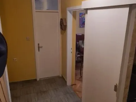 Sale, two bedroom apartment, 80m², Pejton, Podgorica - image 5