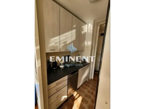 Izdavanje, trosoban stan, 67m², Novi Beograd Blok 22, Novi Beograd Sve Podlokacije - image 5