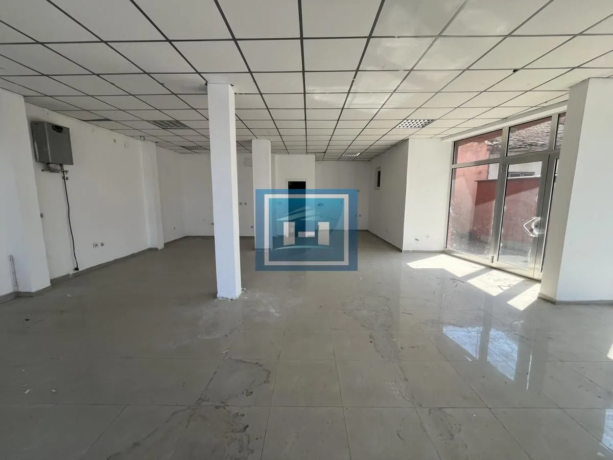 Sale, office space, 77m², Centar, Jagodina