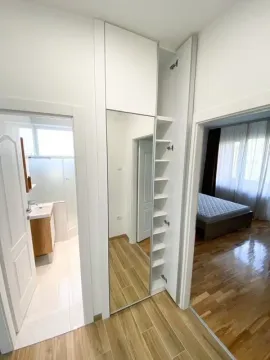 Rent, two bedroom apartment, 46m², Savski Venac, Beograd - image 5