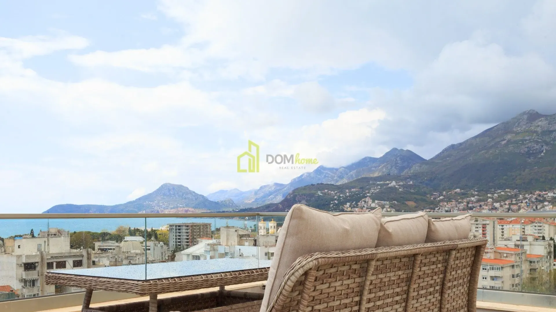 Sale, two bedroom apartment, 296m², Bar, Crna Gora