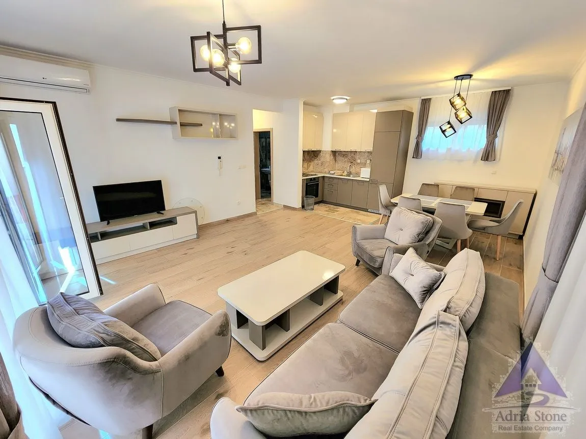 Prodaja, jednosoban stan, 87m², Pržno, Budva