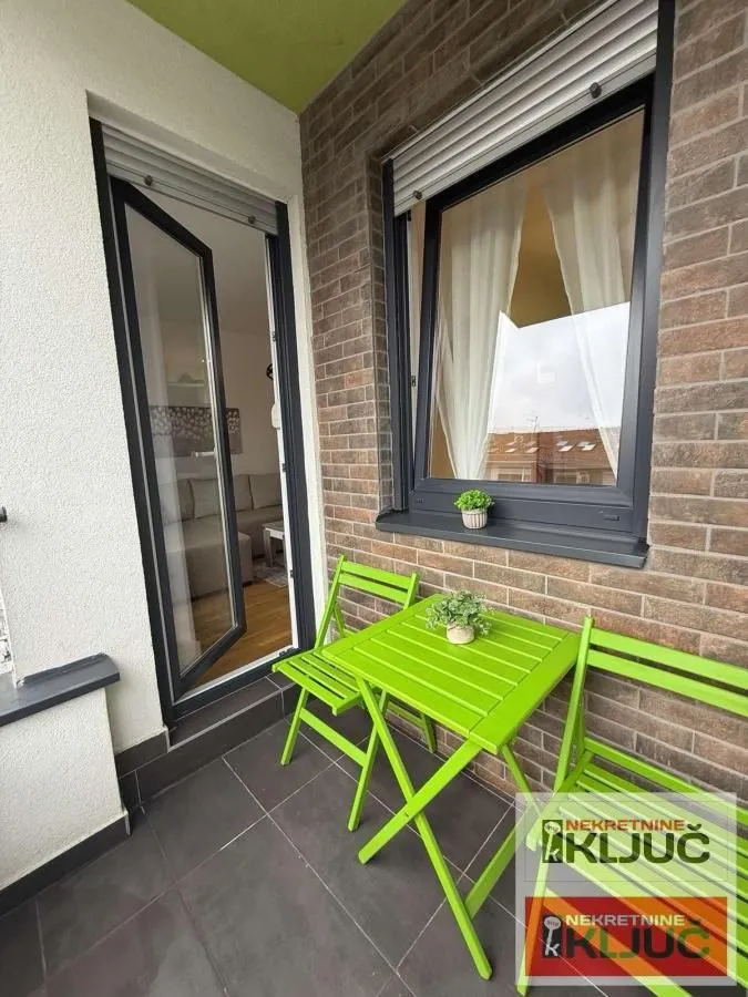 Izdavanje, jednosoban stan, 37m², Bulevar Evrope, Novi Sad Sve Podlokacije