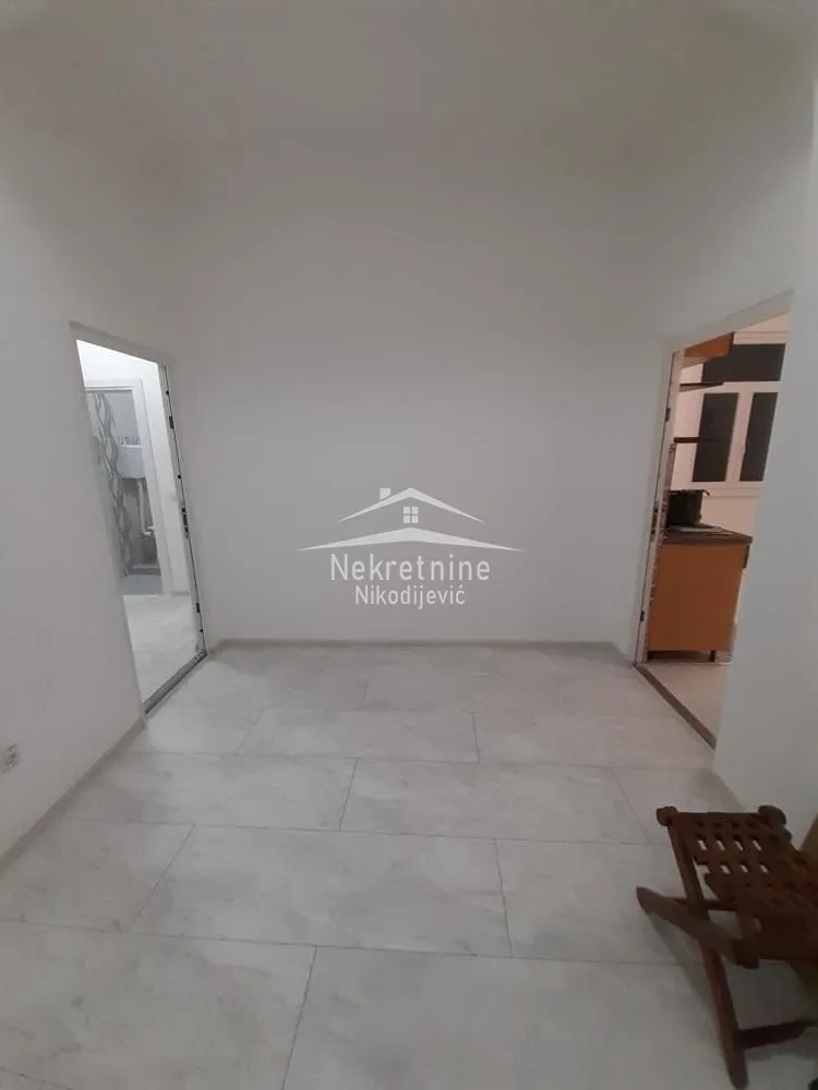 Prodaja, trosoban stan, 63m², Savski Venac, Beograd