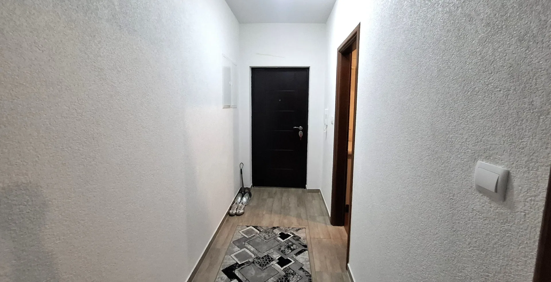 Prodaja, jednosoban stan, 58m², Ilino, Bar