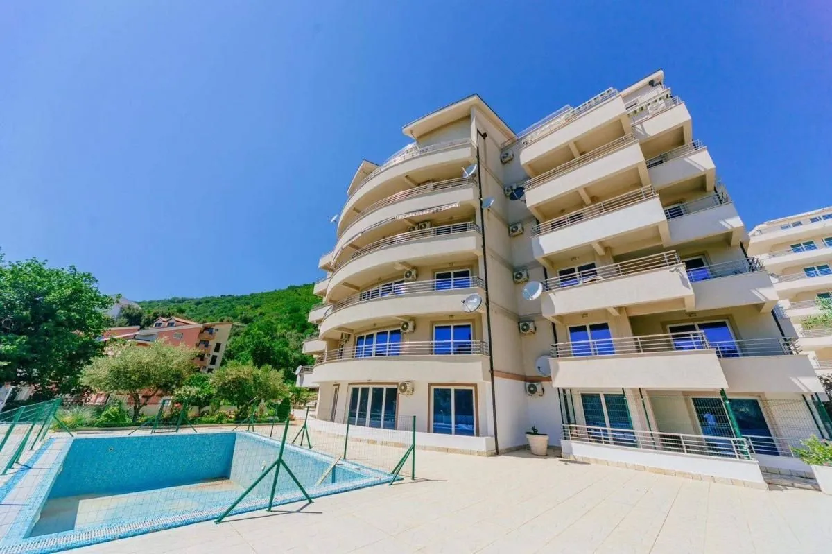 Sale, apartment, 89m², Petrovac, Budva