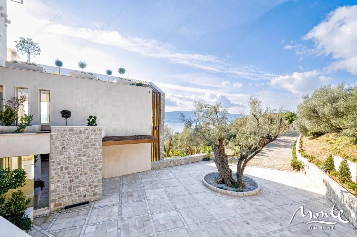 Prodaja, kuća, 791m², Donja Lastva, Tivat