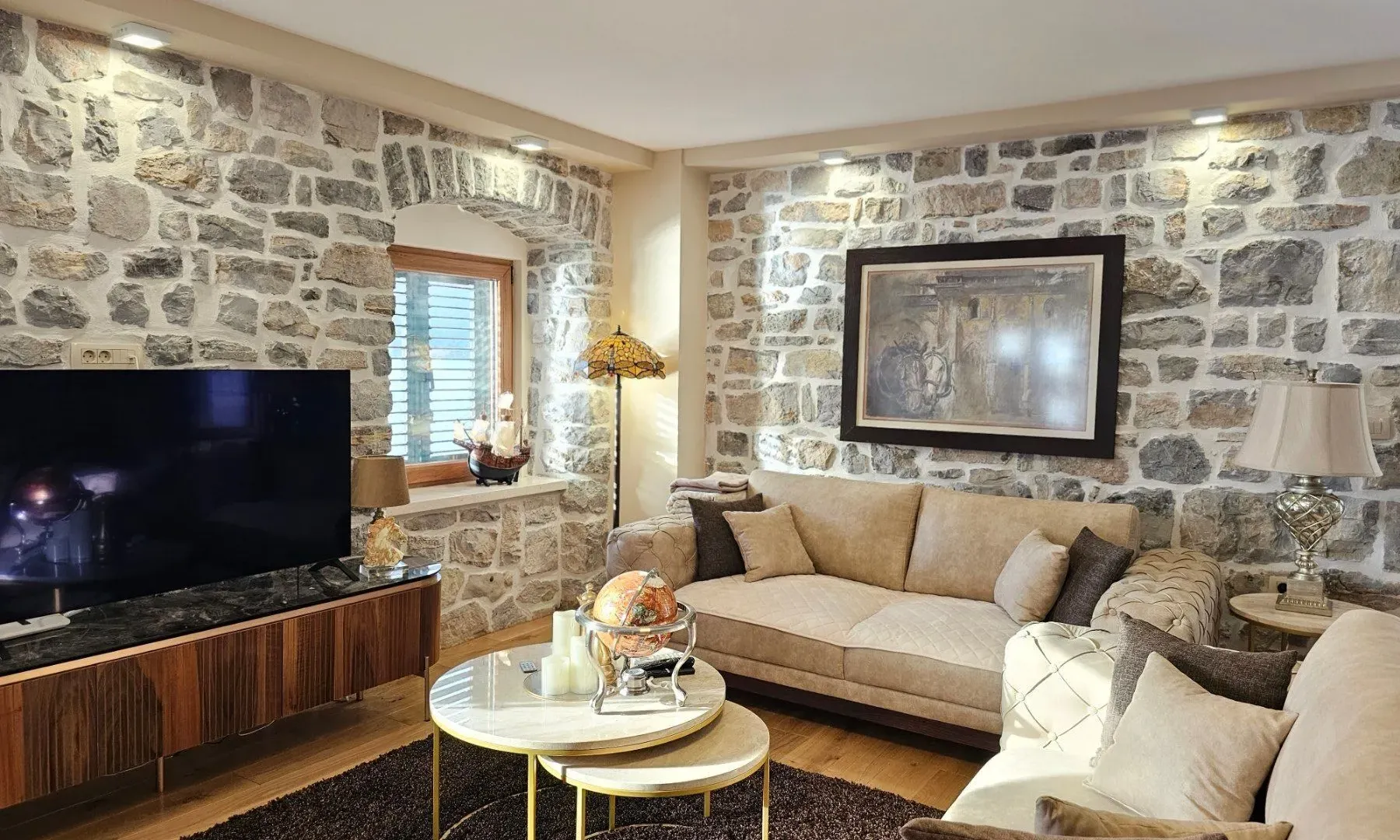 Prodaja, kuća, 211m², Donja Lastva, Tivat