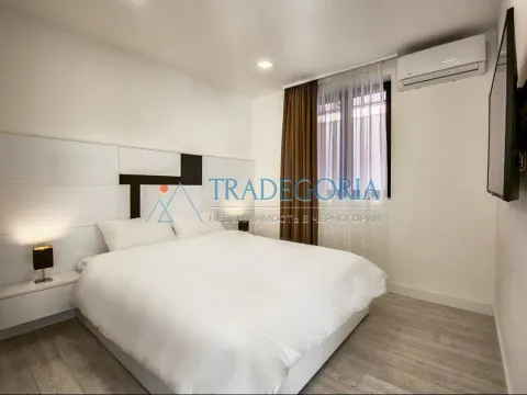 Prodaja, kuća, 180m², Tivat, Crna Gora - image 11